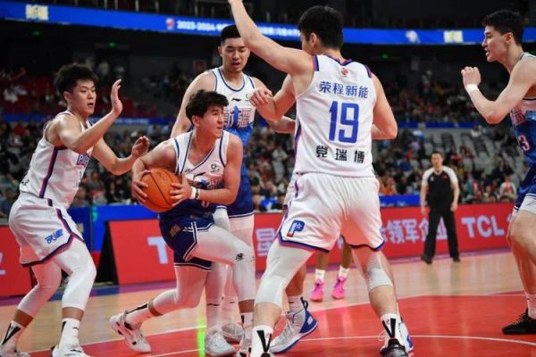 北京33分大胜天津_北京33分大胜天津直播_北京33分大胜天津录像回放