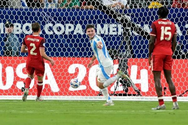 巴西2-0阿根廷_巴西2-0阿根廷直播_巴西2-0阿根廷录像回放