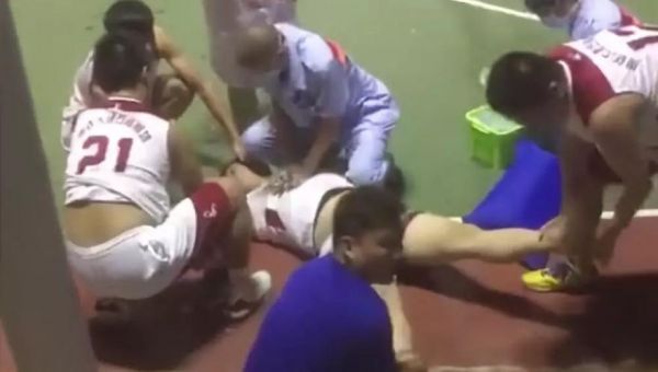 球员被球击中身亡_球员被球击中身亡直播_球员被球击中身亡录像回放