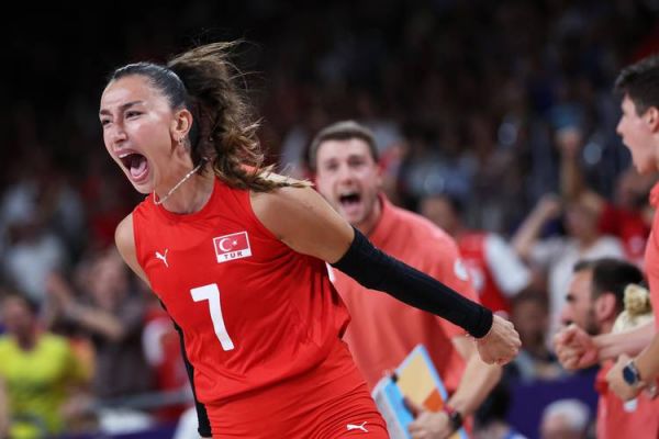 土耳其排球4号球员简介_土耳其排球4号球员简介直播_土耳其排球4号球员简介录像回放