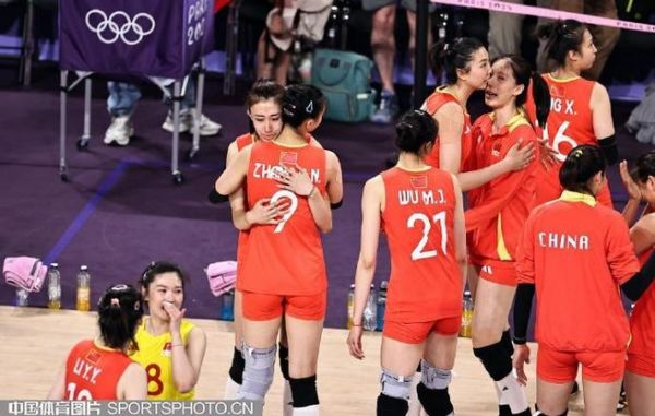 土耳其民众排球痛哭_土耳其民众排球痛哭直播_土耳其民众排球痛哭录像回放