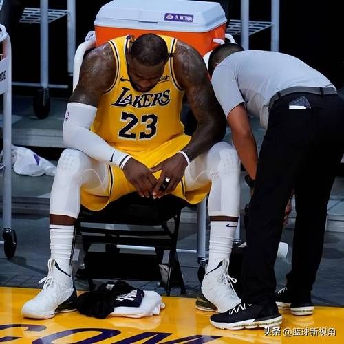 nba球员下跪抗议（nba下跪事件）