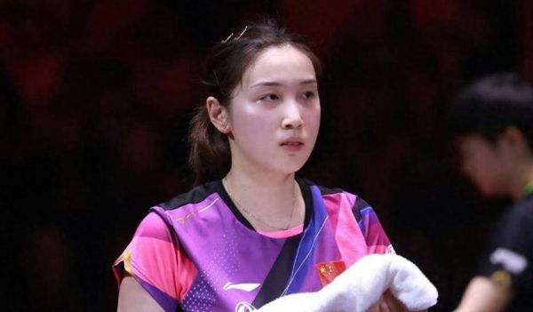 中国现役女乒乓球运动员排名（中国现役女乒乓球运动员排名）