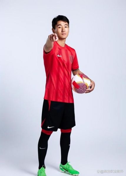 中央五台足球现场直播（中央五台足球赛直播）