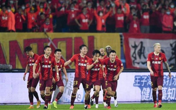 中超俱乐部解散退出（中超队解散）