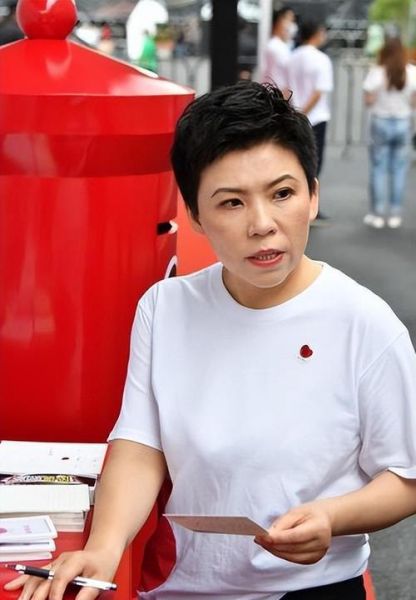 邓亚萍1米49（邓亚萍有155cm吗）