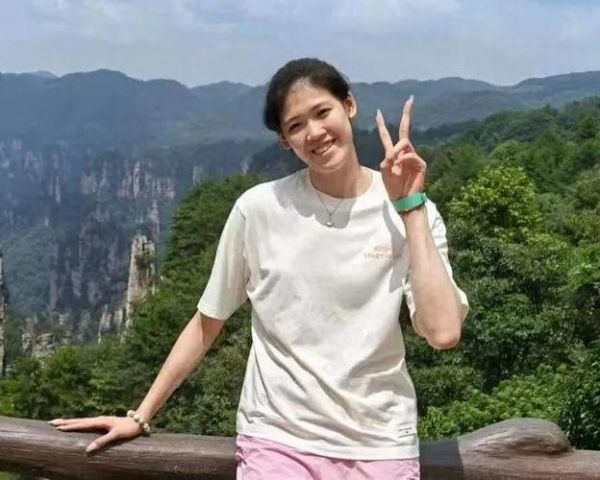 李盈莹吧百度贴吧（李盈莹21岁）