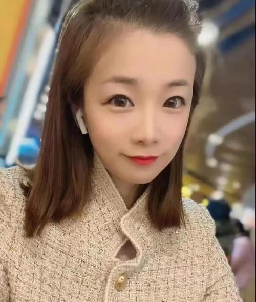 杨鸣老婆唐佳良家境（杨鸣老婆唐佳良资料妻子）