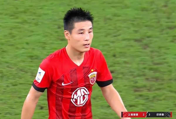 武磊被吹成一个笑话（武磊被吹成一个笑话的视频）