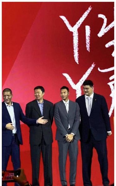 王治郅和加索尔谁高（王治郅对位贾巴尔）