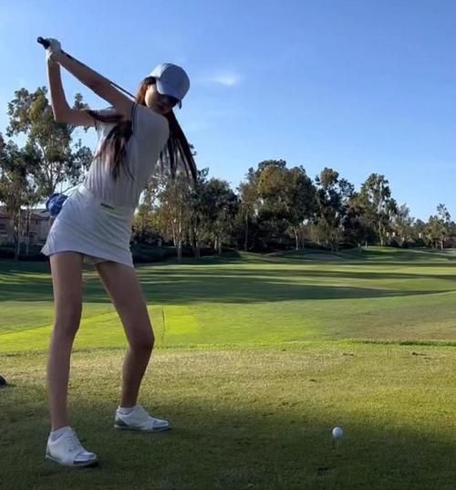 篮球孙悦老婆陈露微博（孙悦老婆陈露微博小号）
