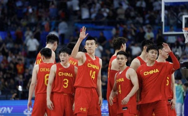 中国男篮vs俄罗斯，中国对俄罗斯篮球比赛