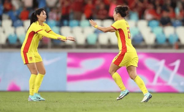 中国女足对韩国女足，中国女足对韩国女足的女足足球比赛