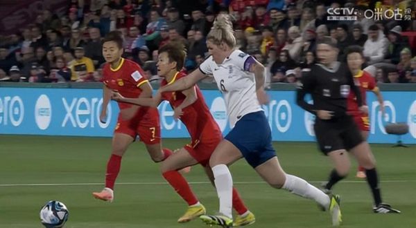 中国女足英格兰，中国女足英格兰身体差距