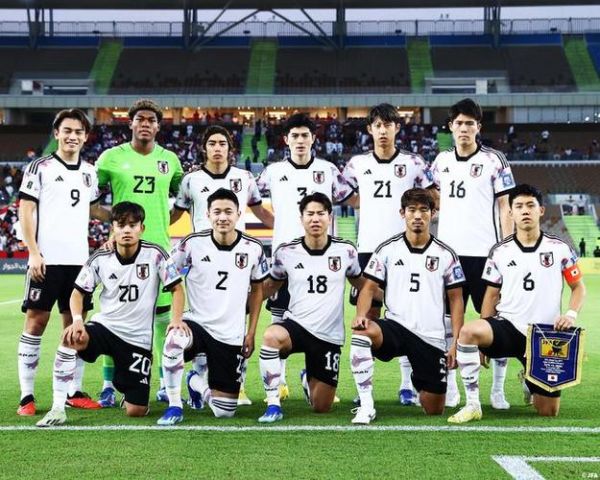 日本队公布世界杯26人球衣号码，世界杯日本队阵型