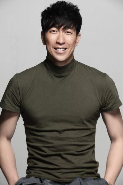 王锦鹏，王锦鹏羽毛球