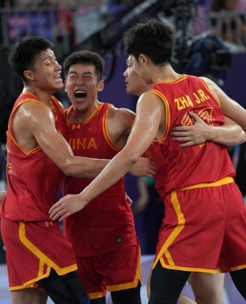 08中国男篮vs希腊，2008奥运会男篮中国vs希腊
