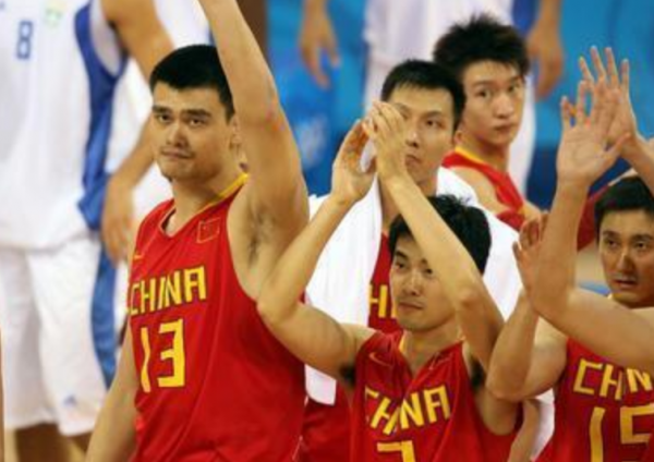 08奥运会中国男篮vs美国，2008奥运会中国男篮对美国
