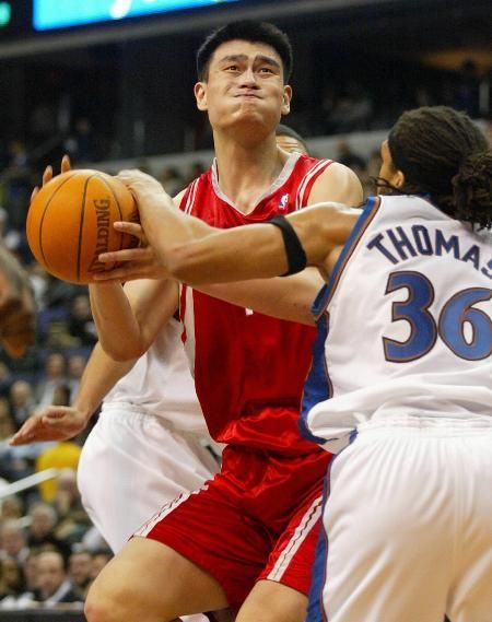 nba姚明最牛一场比赛，姚明在nba最精彩的一场