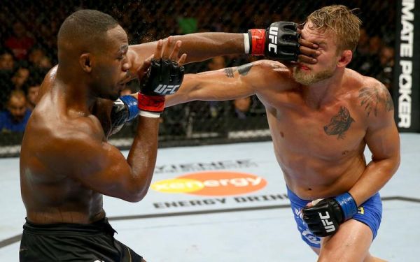 ufc223，UFC223贝克罗林斯称重