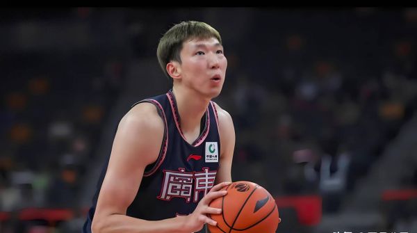 周琦体重，周琦真实体重