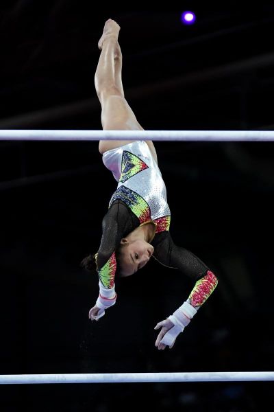 女子高低杠冠军，女子高低杠冠军阿尔及利亚