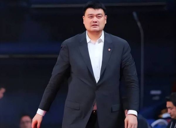 姚明体重飙升500斤，姚明体重飙升500斤辟谣