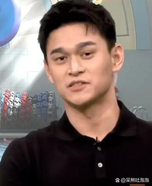 孙杨事件菲尔普斯发声，孙杨与菲尔普斯比赛