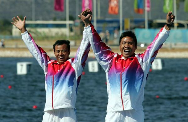 孟关良杨文军夺冠视频，杨文军孟关良2004年500米决赛