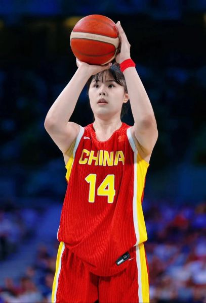 李月汝个人资料，李月汝个人资料身高