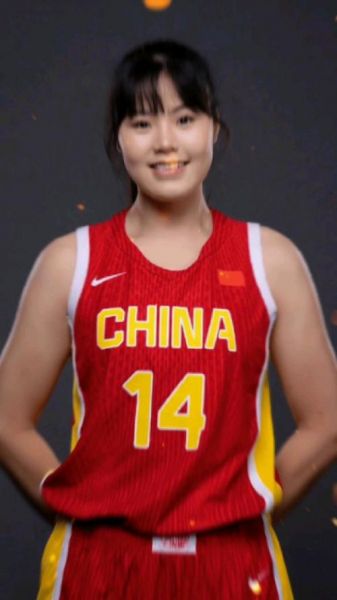 李月汝个人资料，李月汝个人资料身高