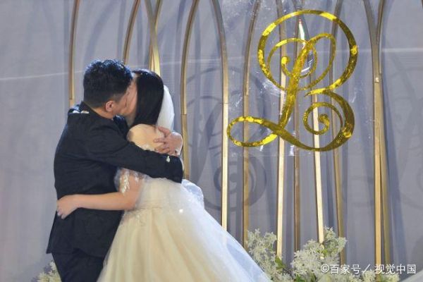 李金羽妻子毕文晴，李金羽妻子毕文晴照片