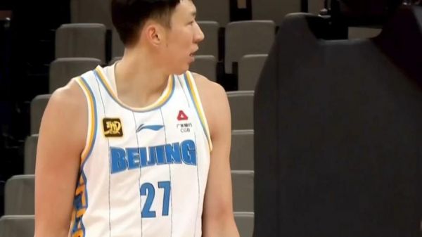 男篮世界杯周琦失误，周琦男篮世界排名