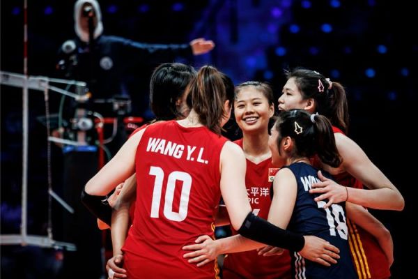 直播 中国女排vs意大利女排，现场直播中国女排对意大利比赛视频