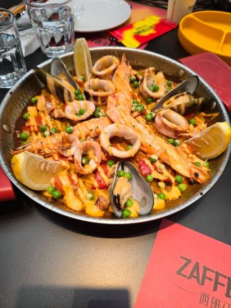 西班牙海鲜饭用什么米，西班牙海鲜饭用什么米做的