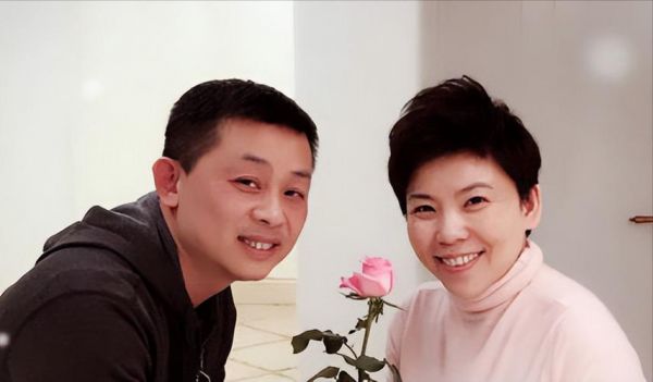 邓亚萍的老公是谁呀,邓亚萍老公有钱吗
